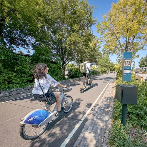 RidePod QR bike data display or bike totem in New York.jpg